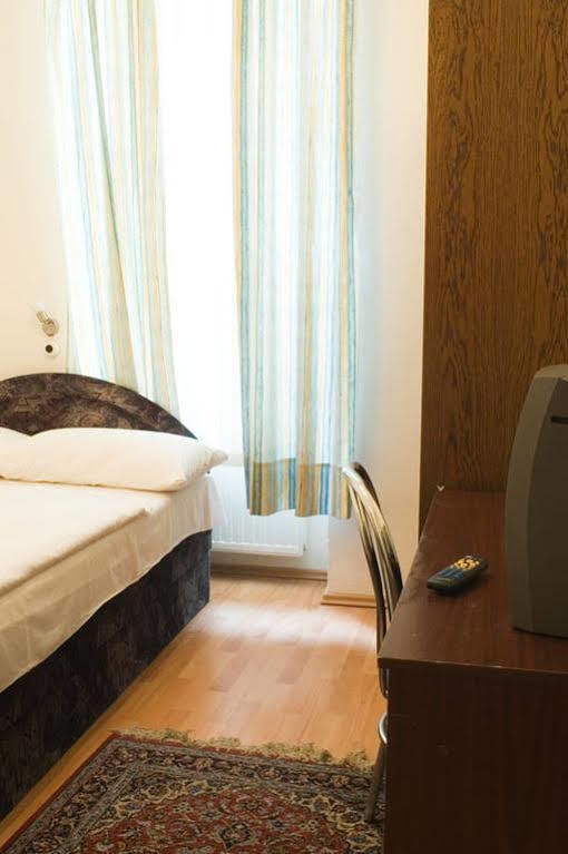Pension Vera Βιέννη Εξωτερικό φωτογραφία